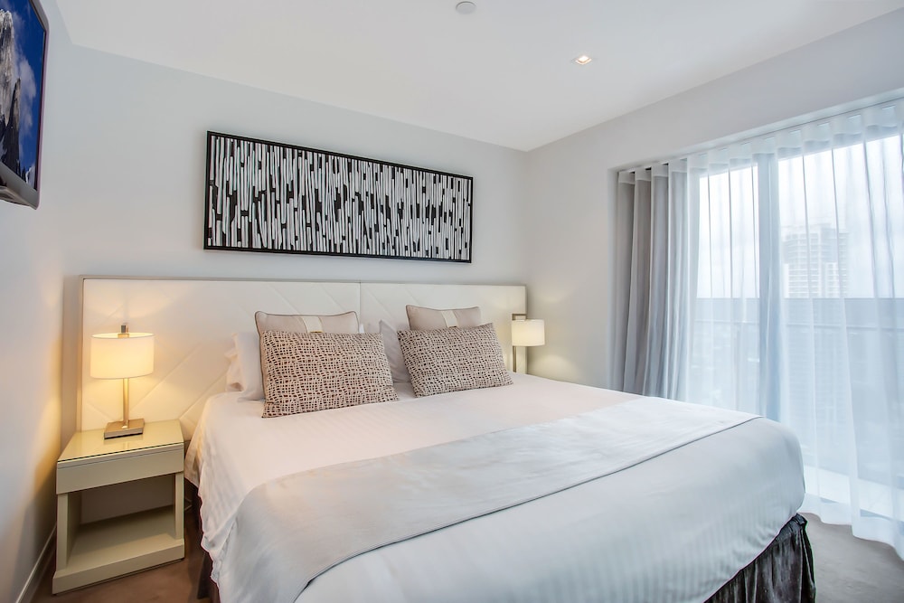 2 Bedroom Ocean View Apartment - Guestroom