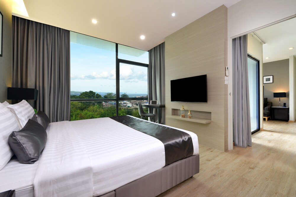 Guestroom View