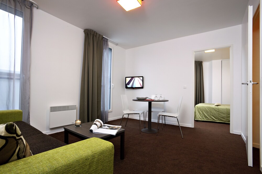 Room, Aparthotel Adagio access Paris Asnieres