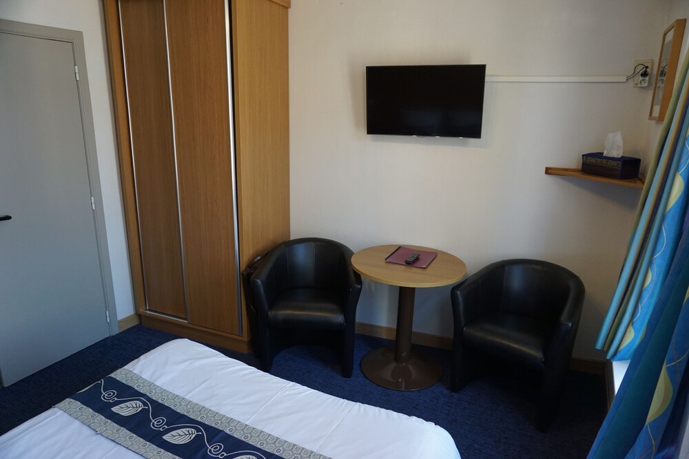 Guestroom