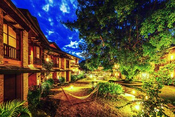 Courtyard View
