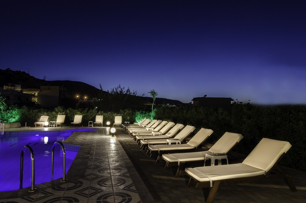 Sundeck