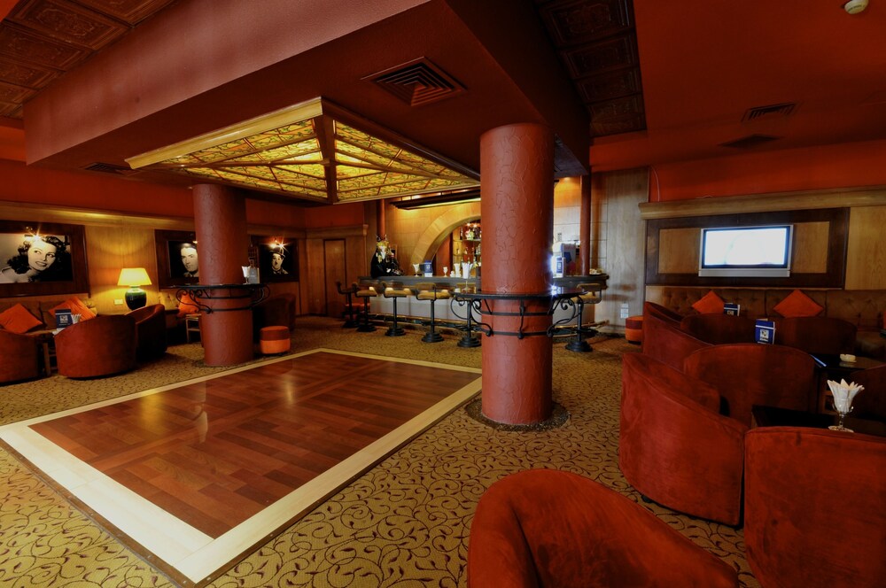 Hotel Bar