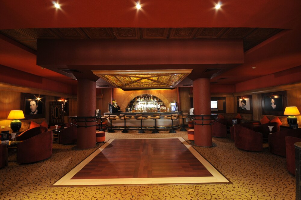 Hotel Lounge