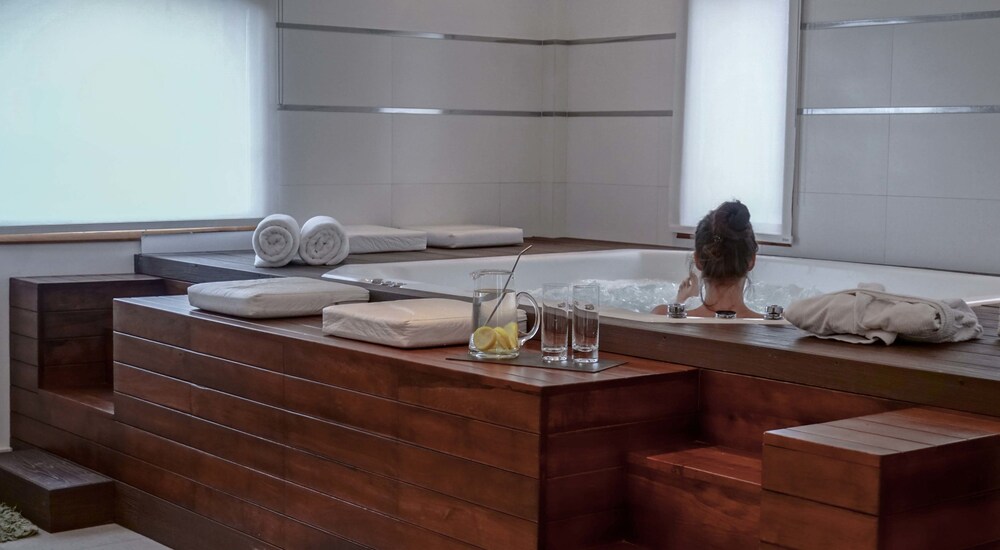 Bain à remous intérieur