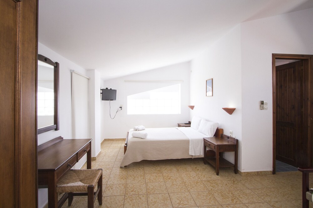 Family Apartment, Sea View (2 Bedrooms) - Guestroom