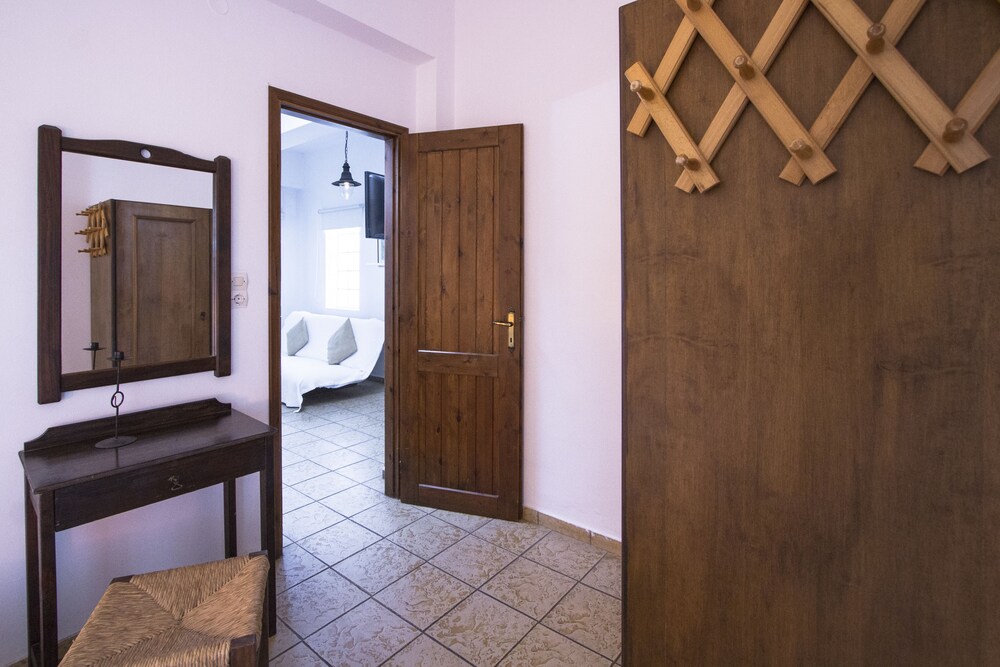 Family Apartment, Sea View (2 Bedrooms) - Guestroom
