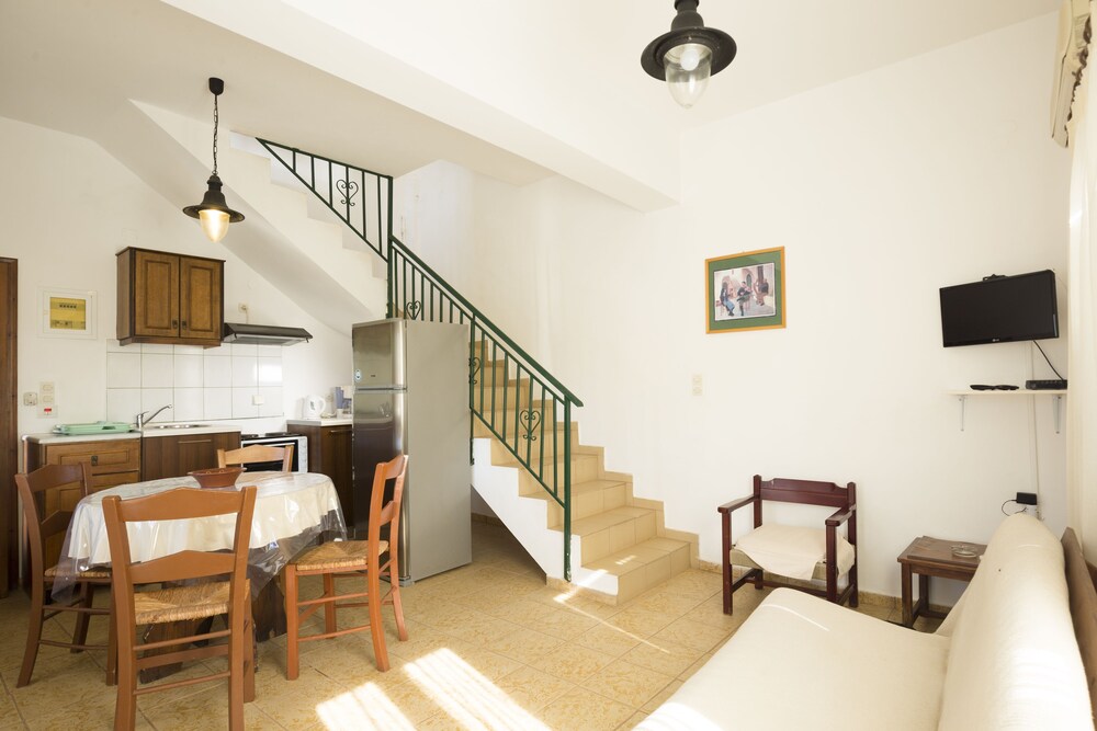 Duplex, 1 Bedroom (Pool\Mountain view) - Living Area