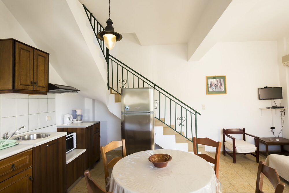Duplex, 1 Bedroom (Pool\Mountain view) - In-Room Dining