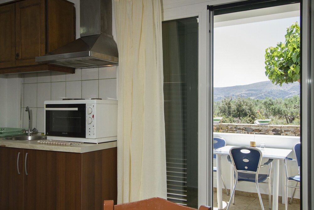 Apartment, 1 Bedroom, Partial Sea View, Ground Floor - In-Room Kitchenette