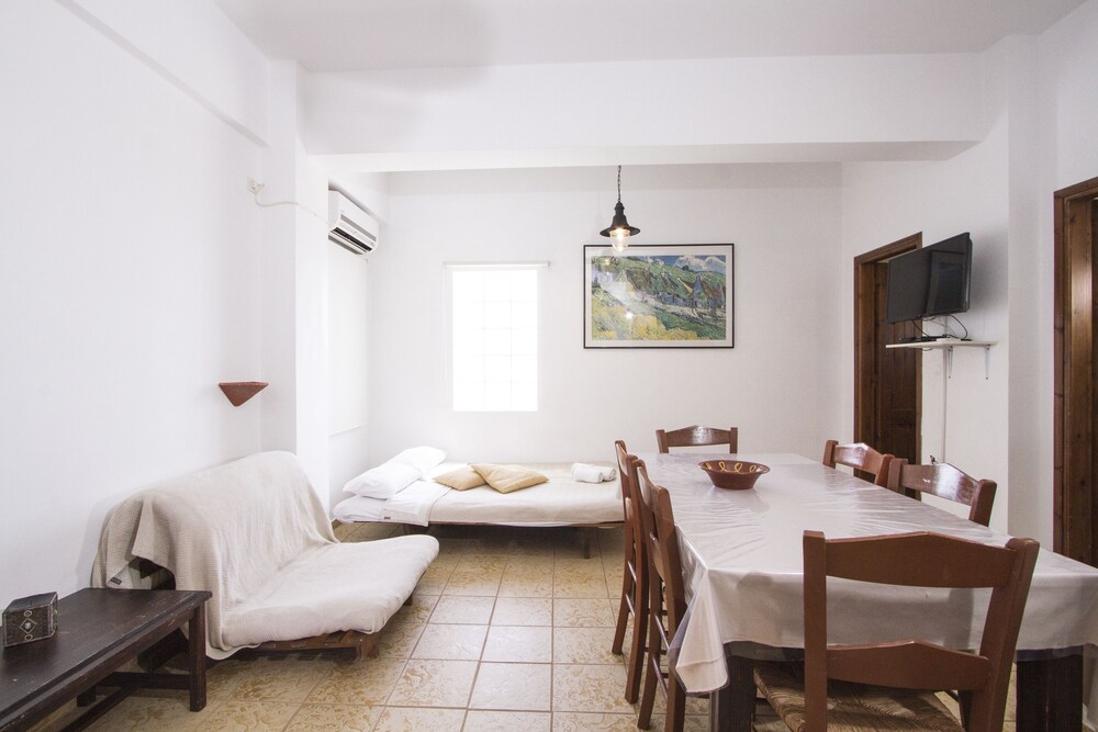 Family Apartment, Sea View (2 Bedrooms) - Guestroom