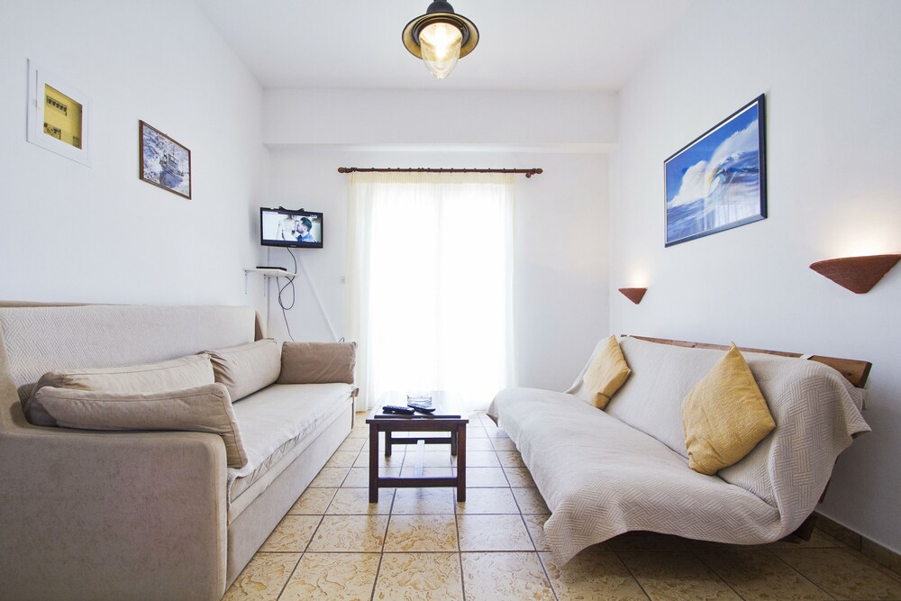 Duplex, 1 Bedroom (Partial Sea view\Pool view) - Living Room