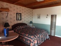 Standard Room, 1 Queen Bed, Non Smoking