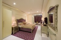 Family Suite, 1 King Bed with Sofa bed