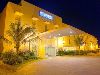 Hotel Front - Evening/Night
