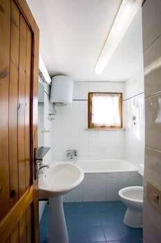 Apartment (6 People) - Guestroom