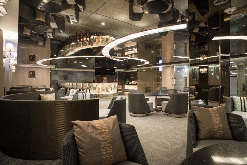 Hotel Bar