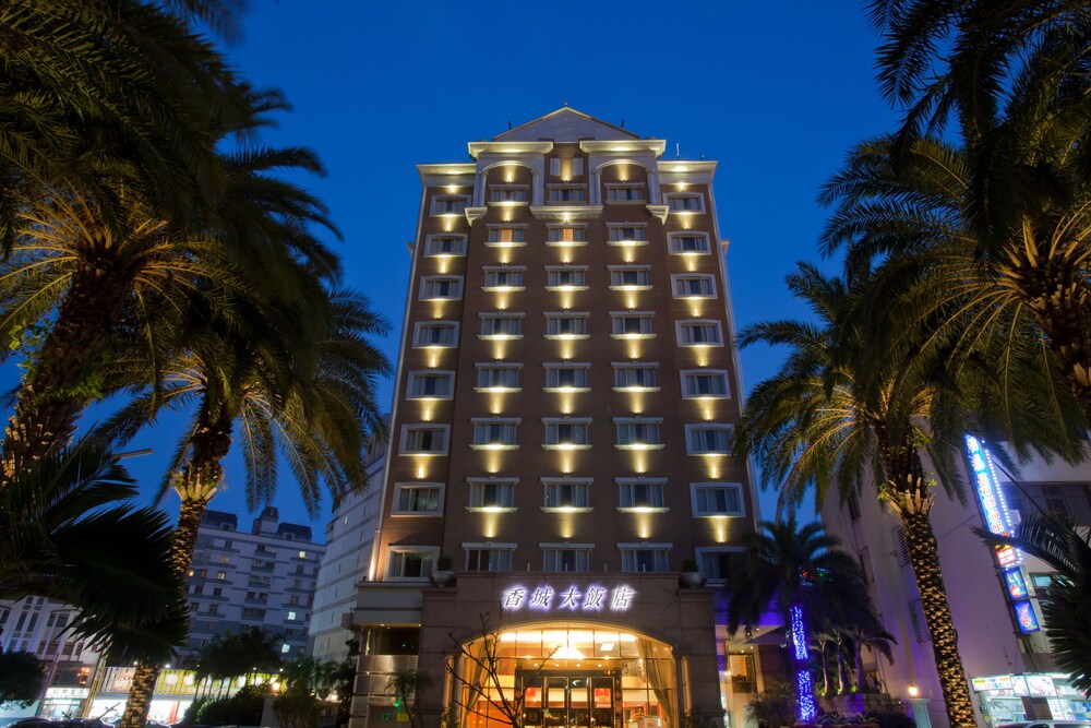 Hotel Front - Evening/Night