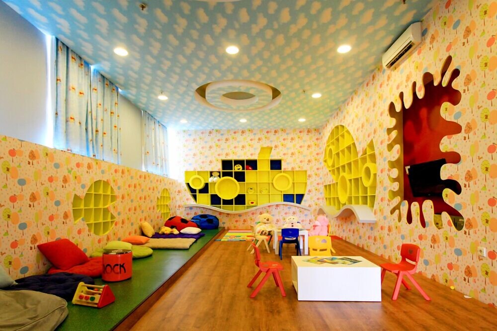 Childrens Play Area - Indoor
