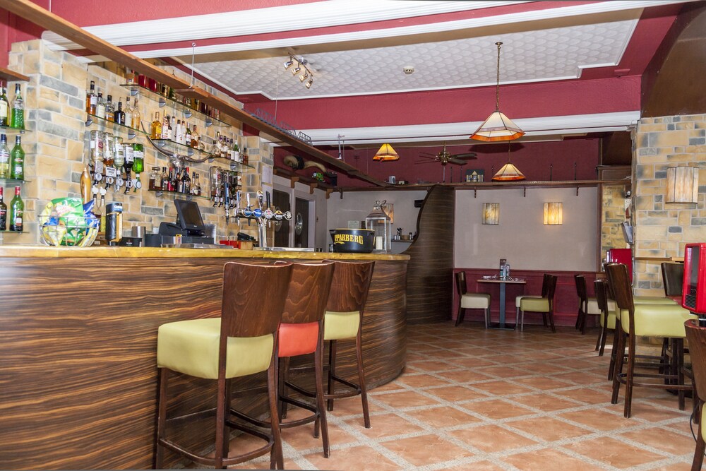Hotel Lounge