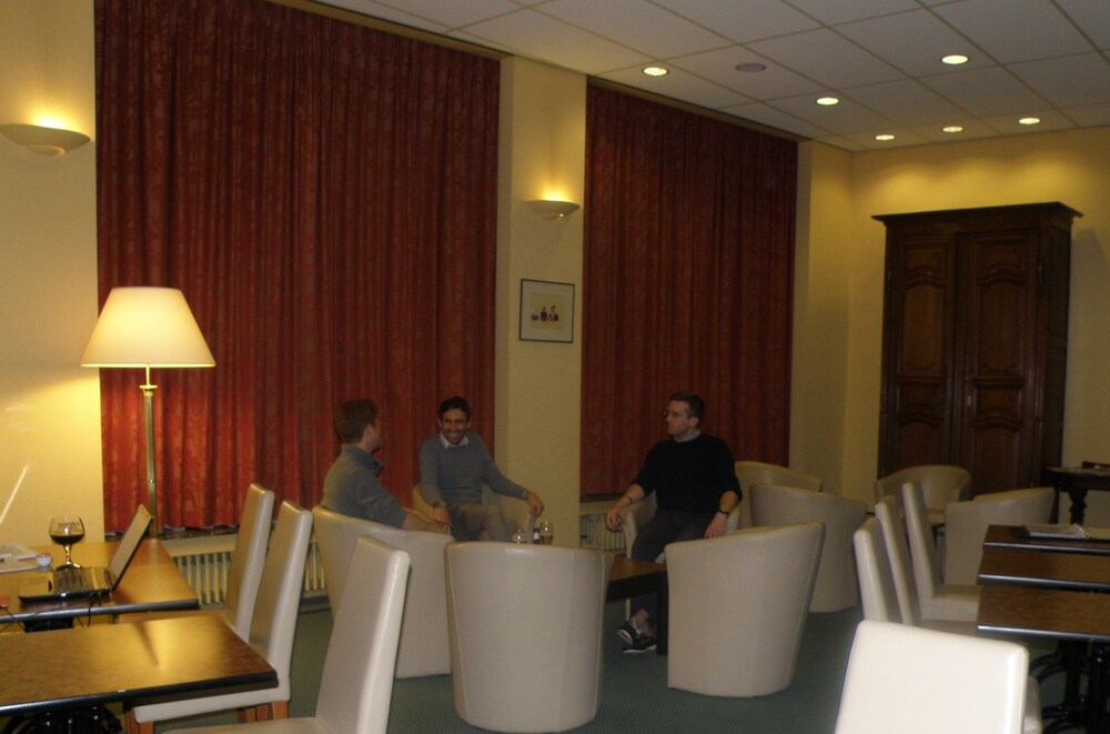 Hotel Lounge