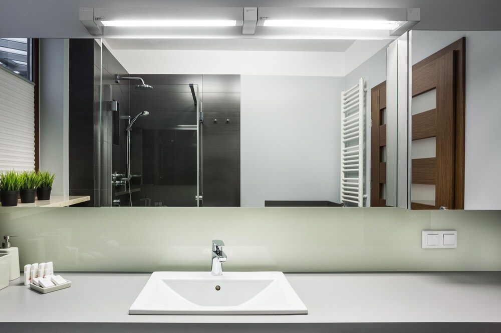 Standard Apartment - Bathroom Sink