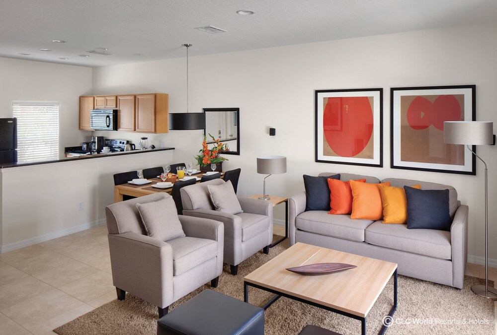 Premium Townhome, 2 Bedrooms, Lake View, Lakeside - Living Area