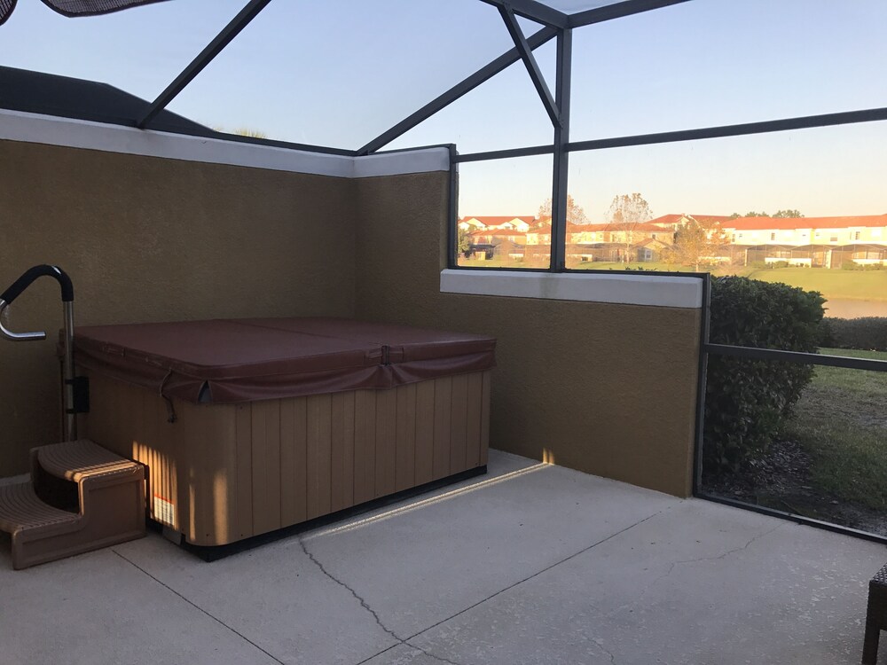 Premium Townhome, 2 Bedrooms, Lake View, Lakeside - Terrace/Patio
