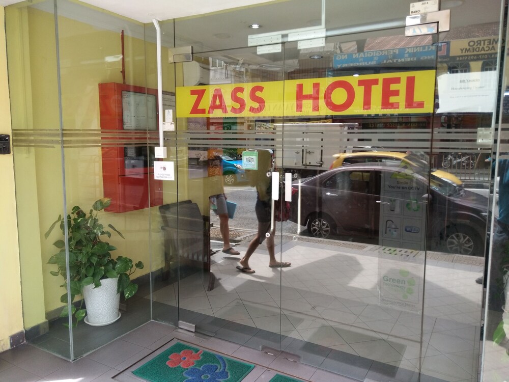 Fachada del hotel