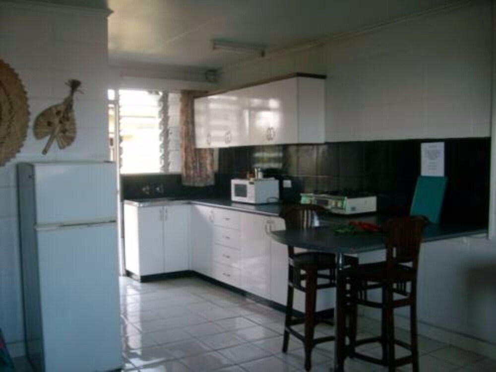 Studio Apartment - Top Floor - Guestroom