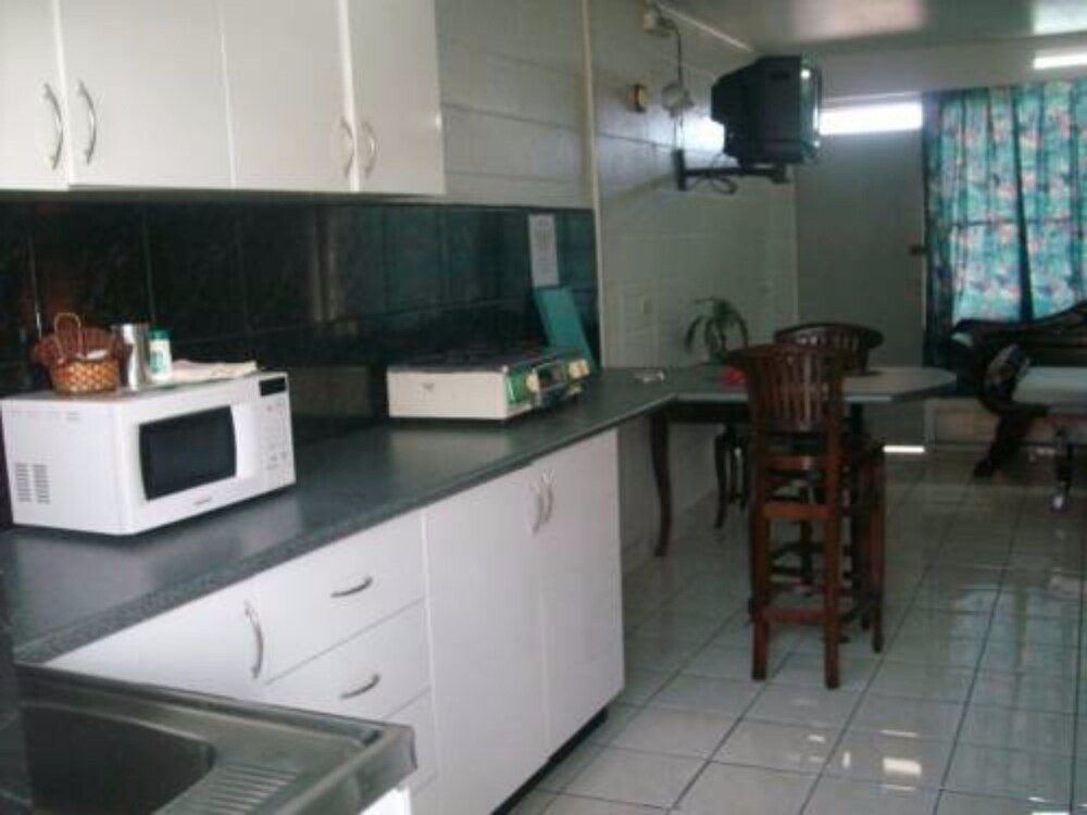 Studio Apartment - Ground Floor - Guestroom