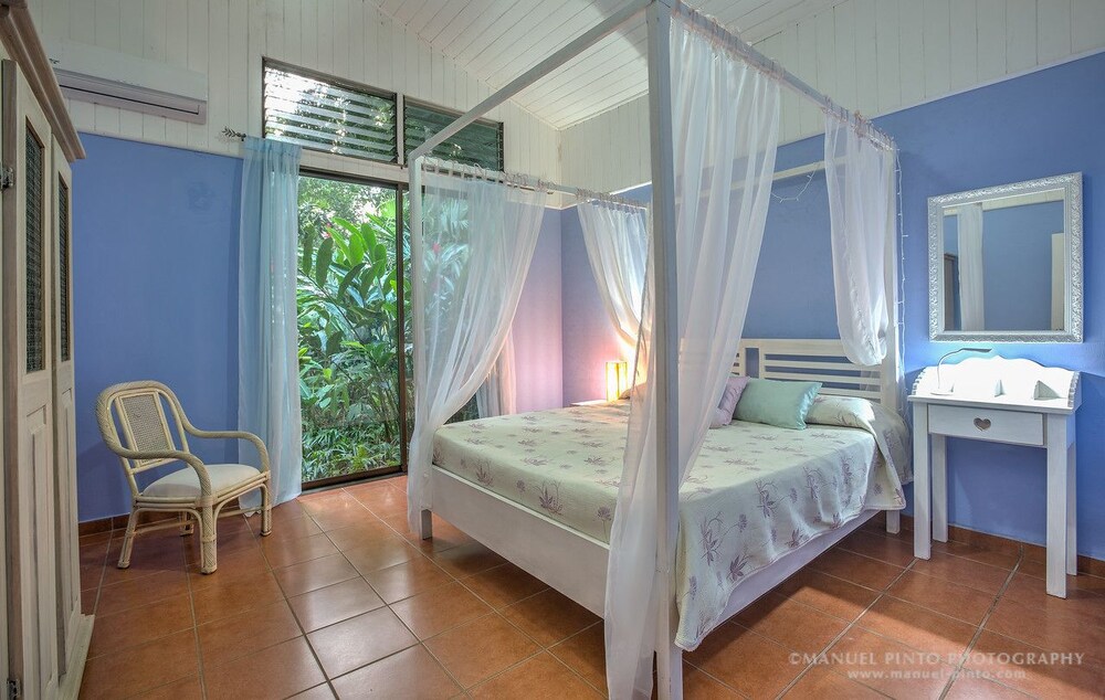 Childrens Theme Room