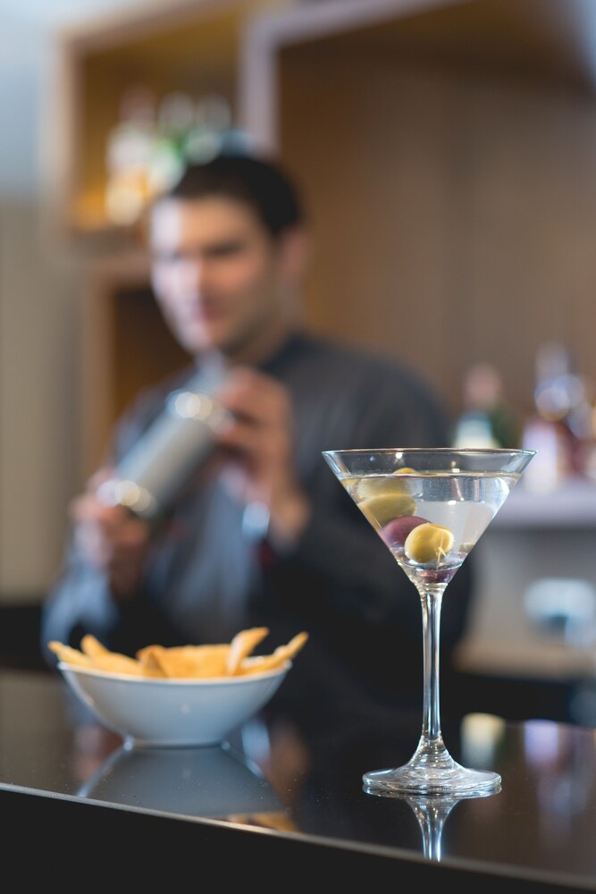 Hotel Bar