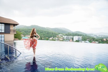 Infinity Pool