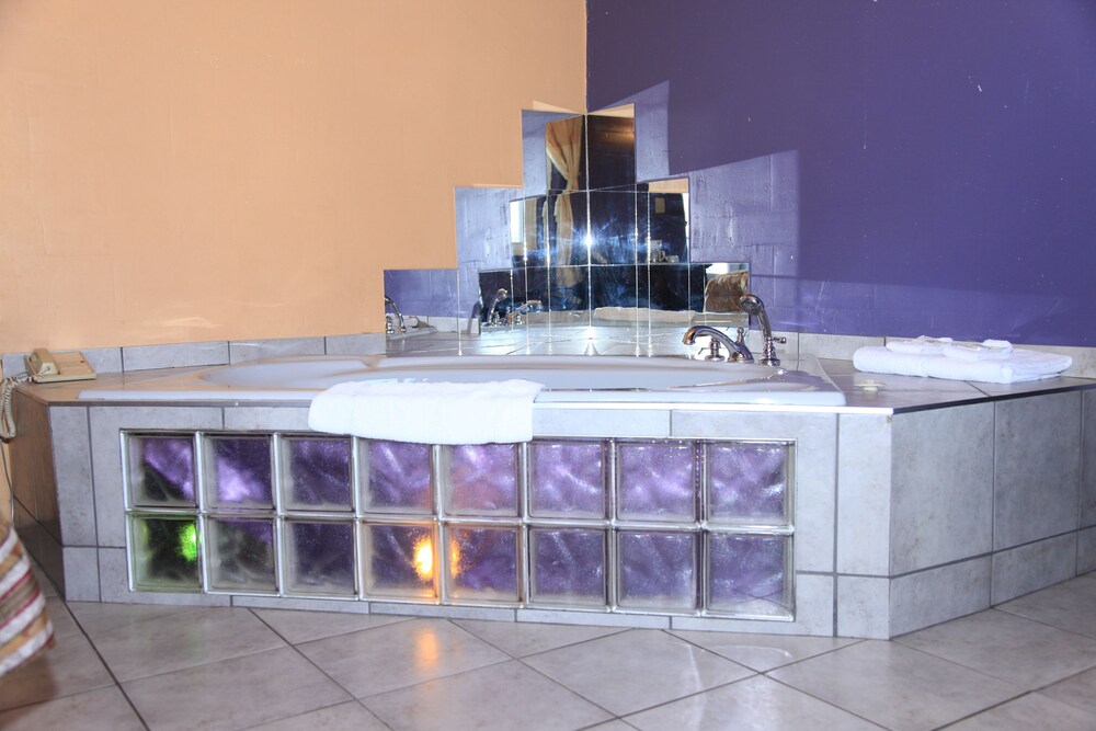 Jetted Tub