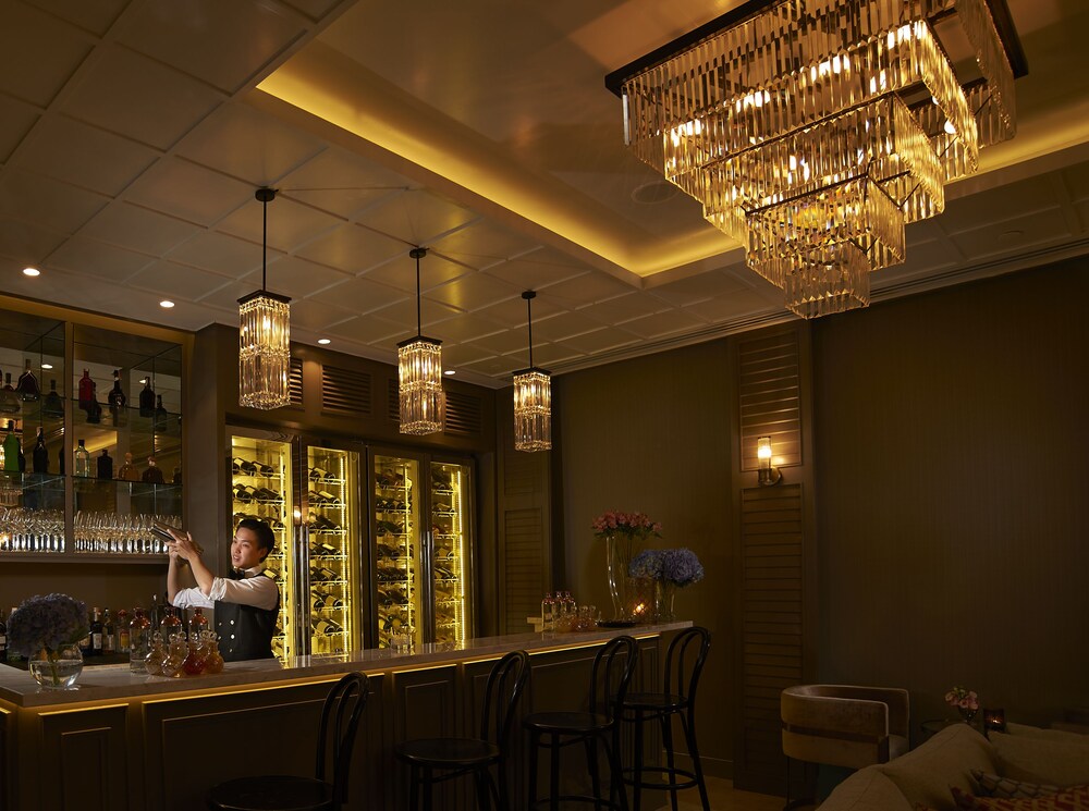 Hotel Lounge