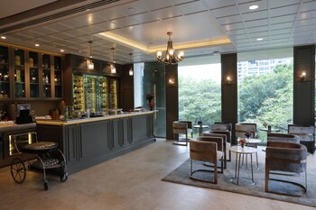 Hotel Lounge