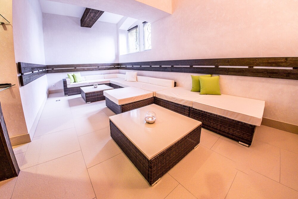 Lobby-Lounge