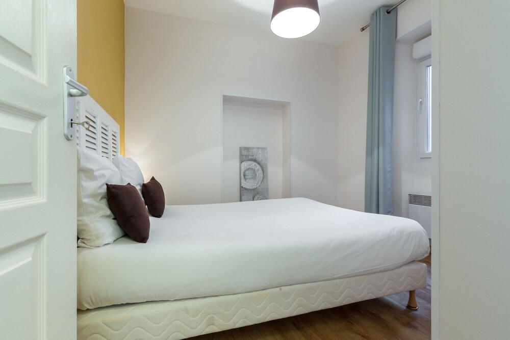 Standard Apartment, Kitchen - Guestroom