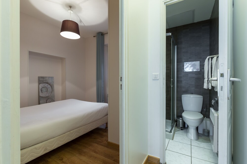Standard Apartment, Kitchen - Guestroom