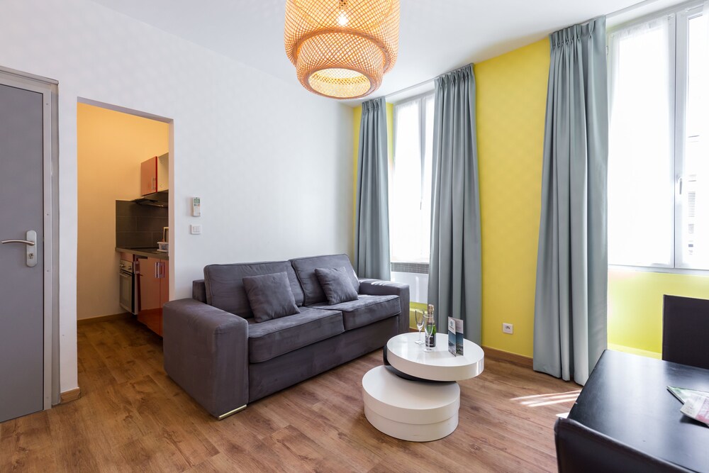 Standard Apartment, Kitchen - Terrace/Patio