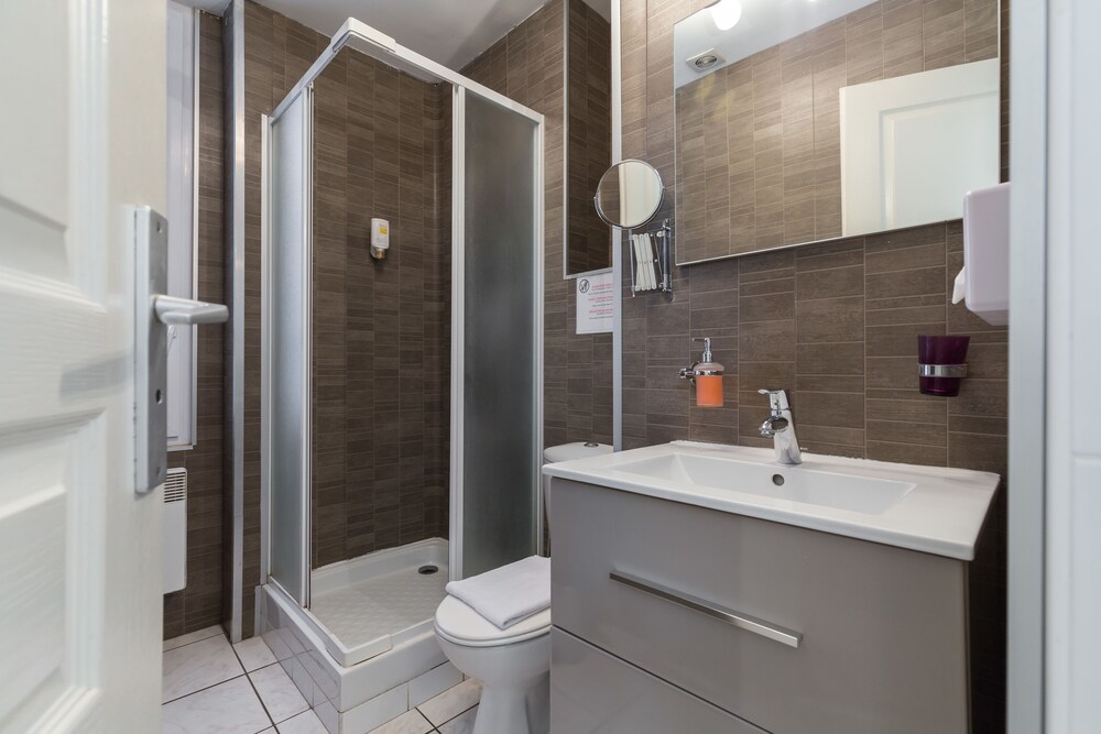 Superior Apartment, Kitchen - Bathroom