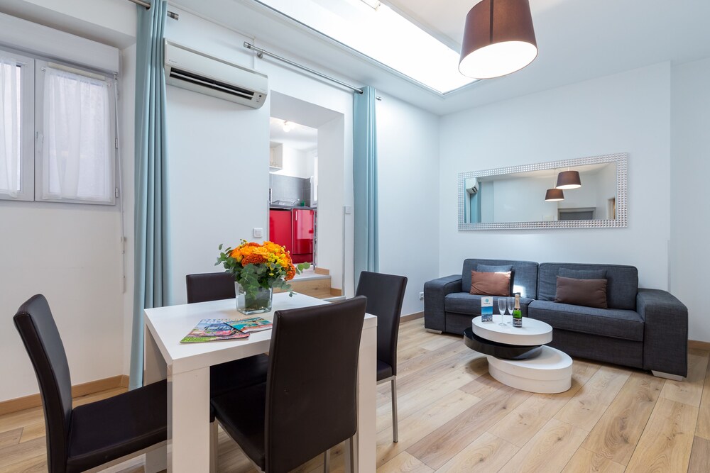 Superior Apartment, Kitchen - In-Room Dining