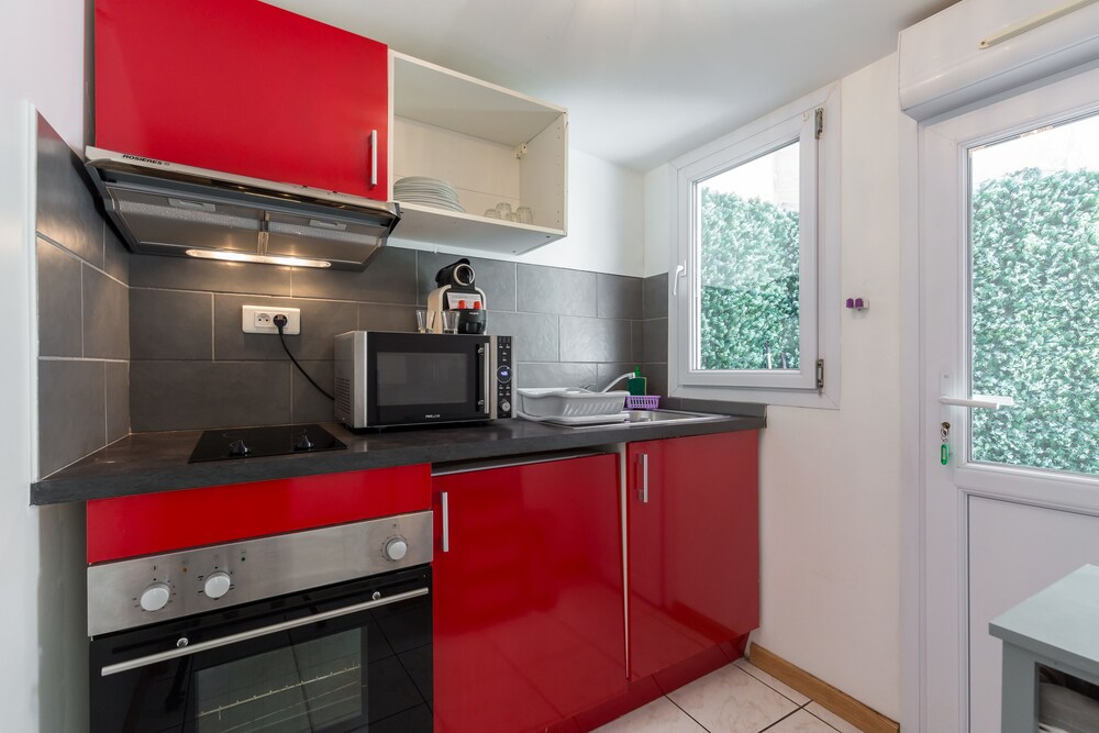 Superior Apartment, Kitchen - In-Room Kitchenette
