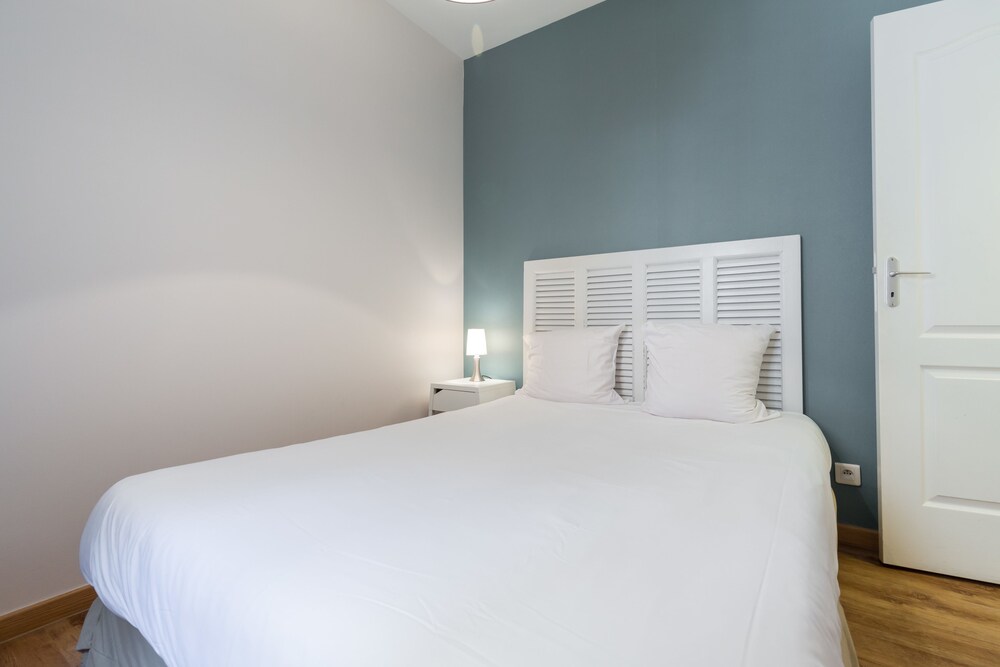 Standard Apartment, Kitchen - Guestroom