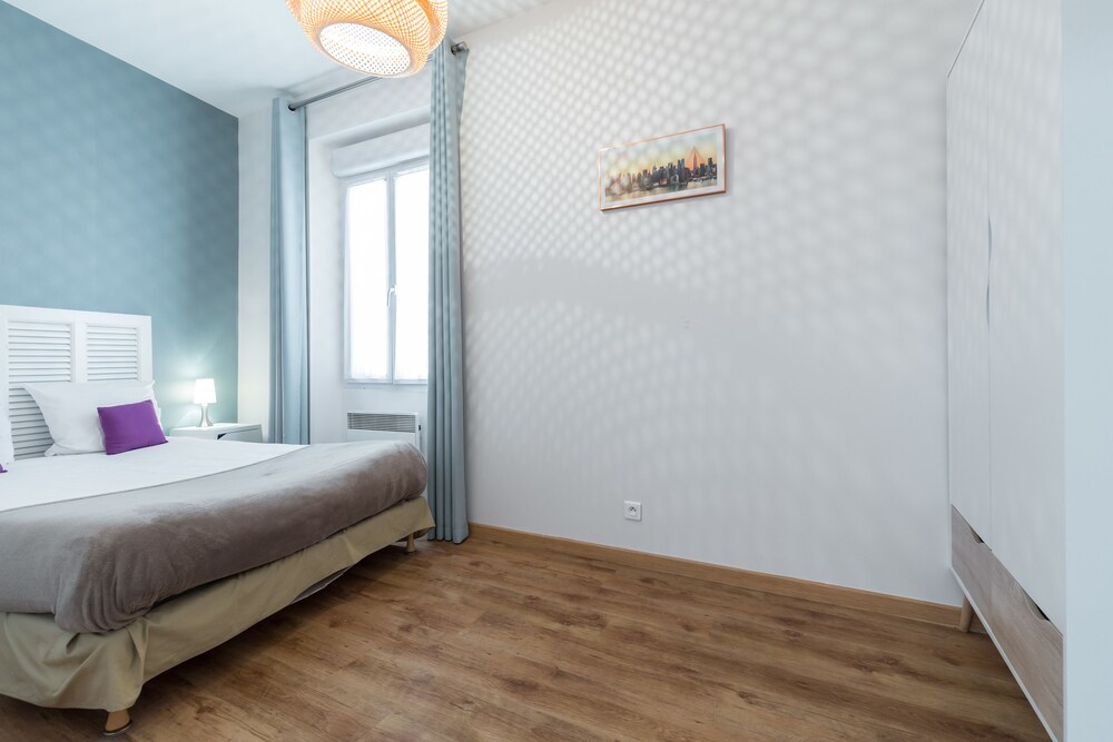 Superior Apartment, Kitchen - Guestroom