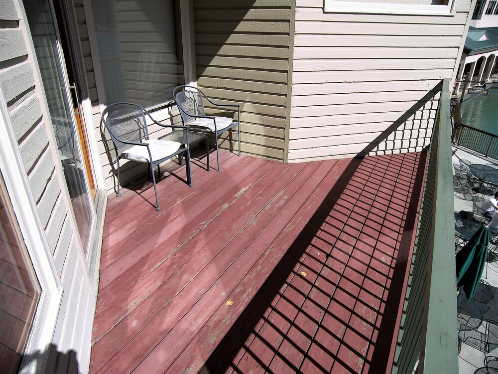 Studio - Balcony