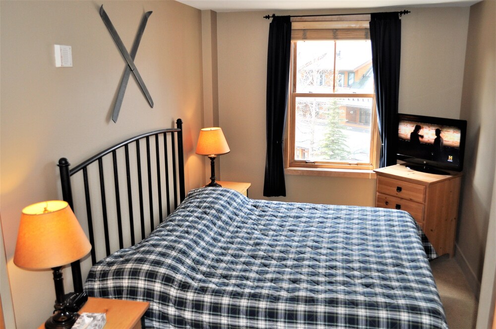 2 Bedroom Standard - Guestroom