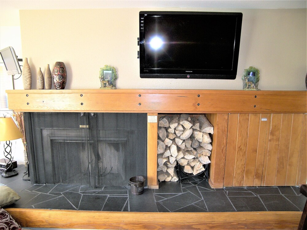 Studio - Fireplace