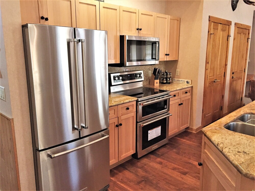 3 Bedroom Deluxe - In-Room Kitchen